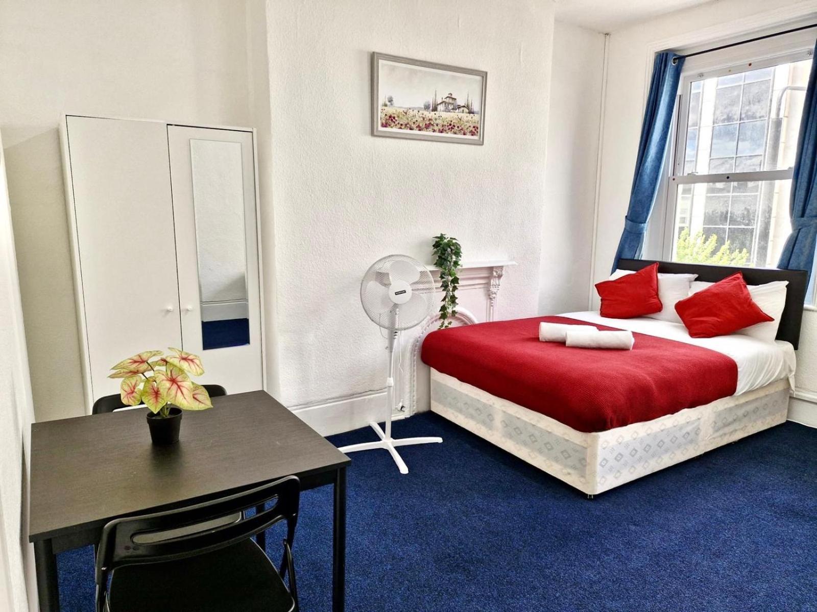 Tea Revolution Bed & Breakfast Londra Exterior foto